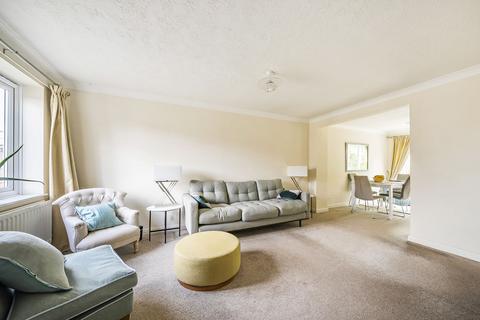 1 Ashwick Close, Caterham, CR3 6BY