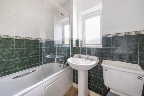 1 Ashwick Close, Caterham, CR3 6BY