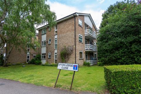 1 bedroom apartment for sale, Upton Lodge Close, Bushey, Hertfordshire, WD23