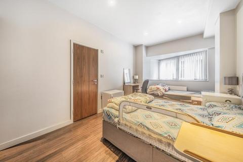 1 bedroom flat for sale, Slough,  Berkshire,  SL1