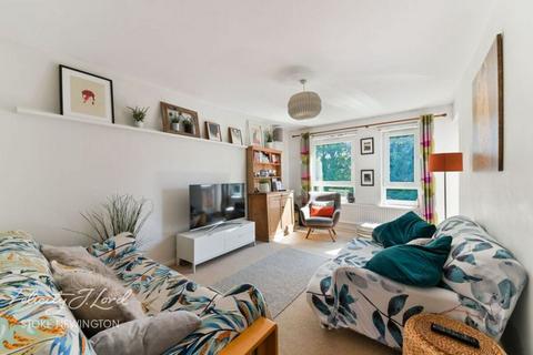 1 bedroom flat for sale, Bransby Court, Nevill Road, Stoke Newington, N16