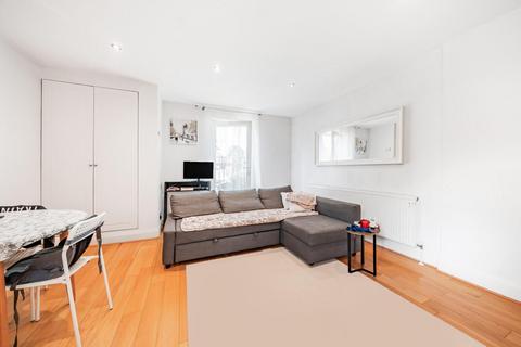 2 bedroom flat for sale, Manor Road, Beckenham