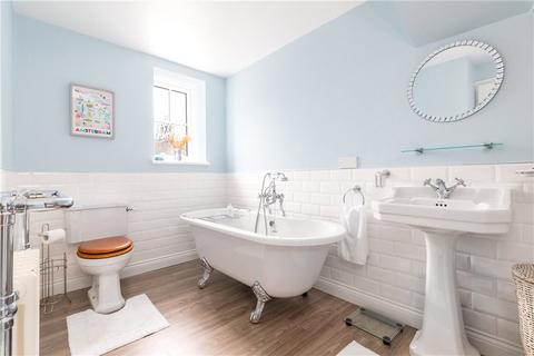 19 Bingley Road, Menston, Ilkley, LS29 6JY