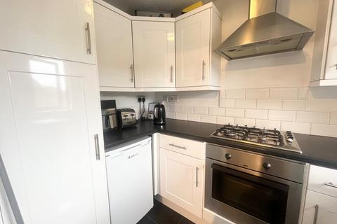 1 bedroom flat to rent, Cookridge, Leeds, LS16