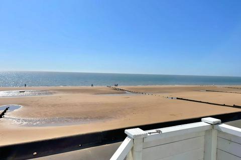 Chalet for sale, Frinton-on-Sea CO13