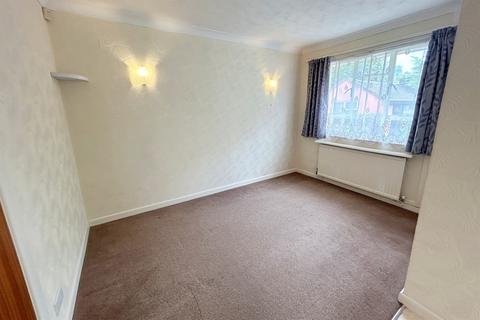 2 bedroom detached bungalow to rent, Colehill