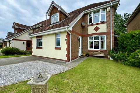 4 bedroom detached house for sale, Harthill Avenue, Leconfield, HU17