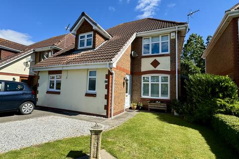 4 bedroom detached house for sale, Harthill Avenue, Leconfield, HU17 7LN