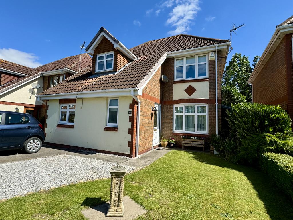 4 Bedroom House - detached for Sale