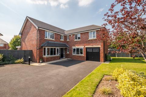 6 bedroom detached house for sale, Duckworth Avenue, Preston, PR4