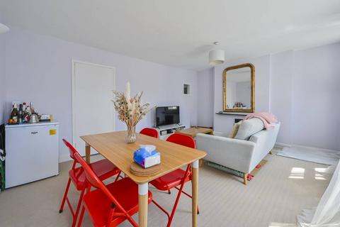 2 bedroom maisonette for sale, Chapel Market, Islington, London, N1