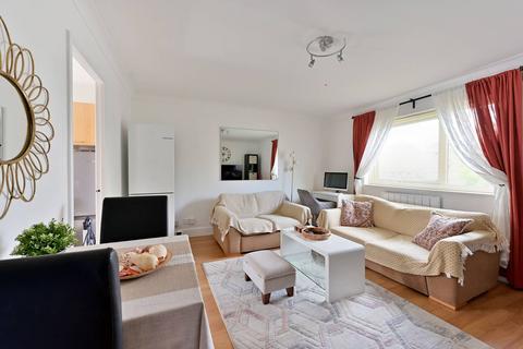 2 bedroom flat for sale, Henfield Road, Wimbledon, London, SW19