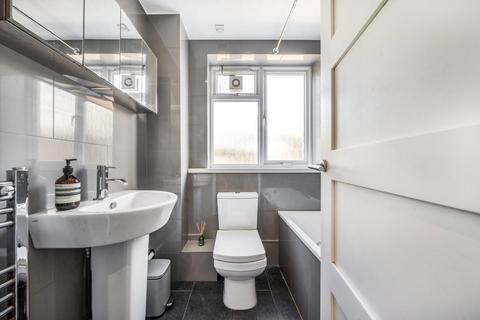 4 Clarence Road, London, W4 3AS