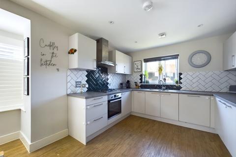 11 Equine Way, Chinnor, OX39 4GB