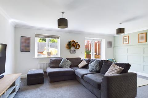 11 Equine Way, Chinnor, OX39 4GB