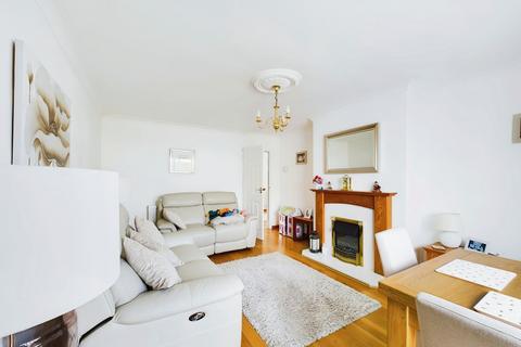 4 Haddon Close, Peterborough, PE2 8LS