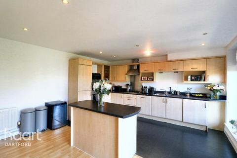 2 bedroom apartment for sale, The Boulevard, Greenhithe