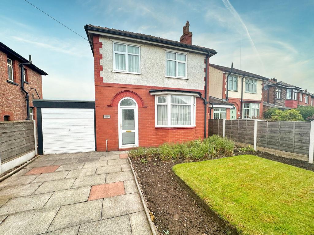Boat Lane, Irlam, M44 3 bed detached house for sale £290,000