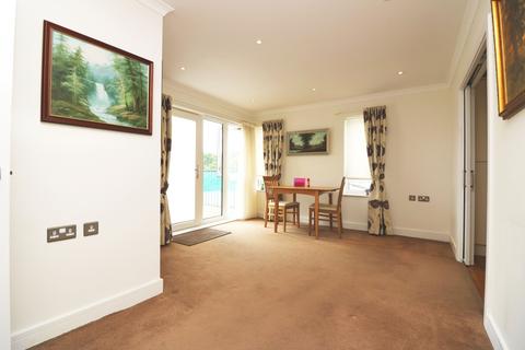 2 bedroom apartment for sale, The Hythe, Pooley Green Road, Egham, Surrey, TW20