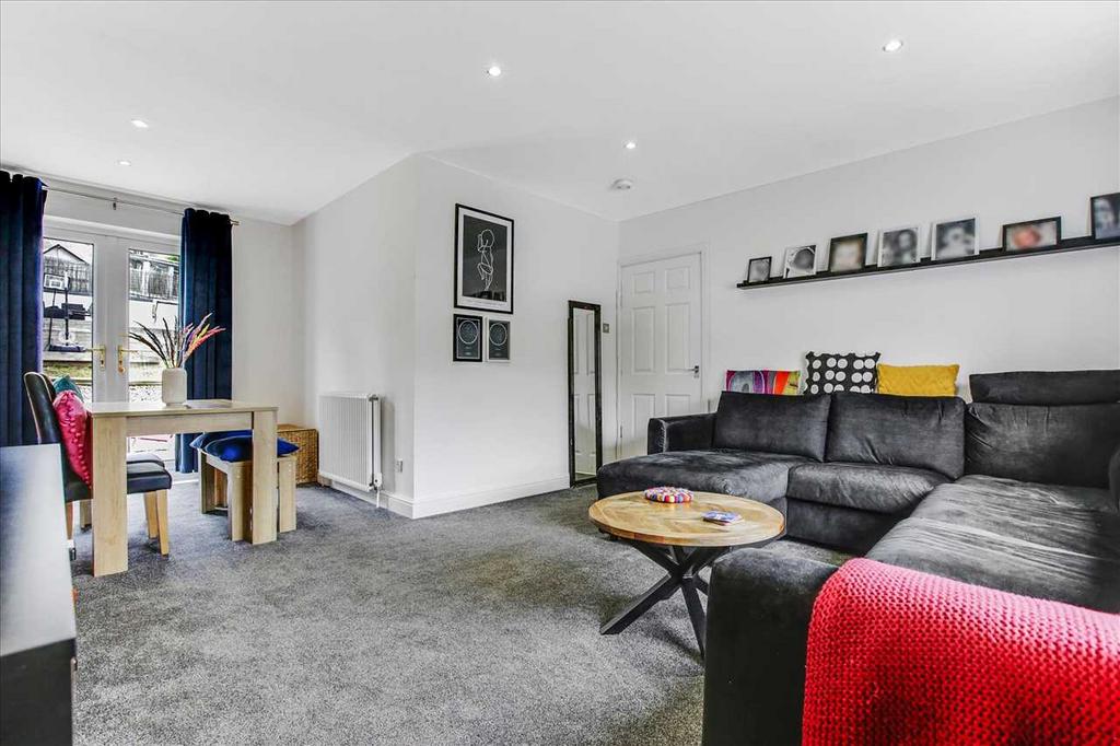 Lounge Area (2)
