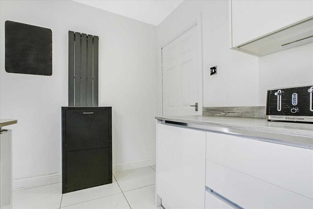 Kitchen (2)