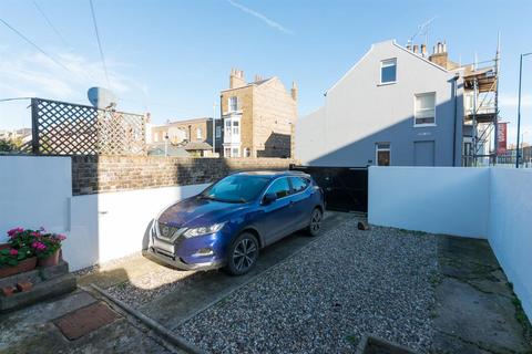 1 bedroom flat for sale, Clifton Lawn, Ramsgate, CT11