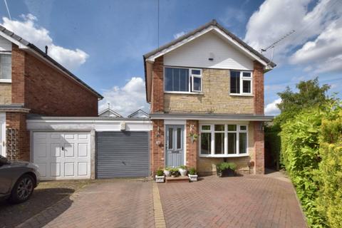 3 bedroom detached house for sale, Lawns Crescent, Leeds