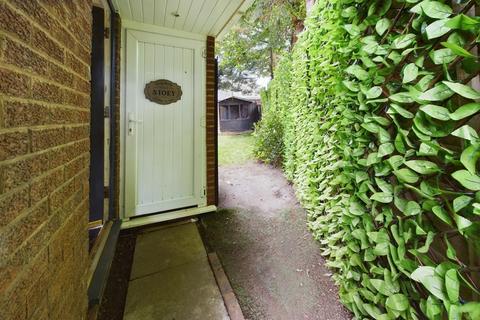 172 Chester Road, Wrexham, LL12 8DS