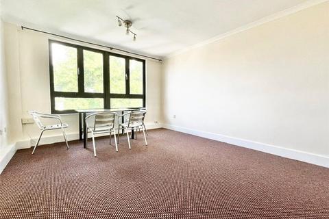 3 bedroom apartment to rent, Summerwood Road, Isleworth, TW7
