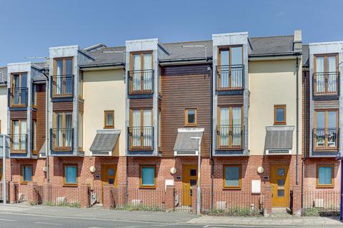 Highland Road, Southsea