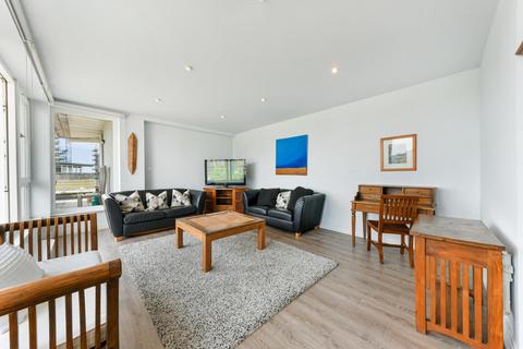 3 bedroom apartment to rent, Dolphin House, Smugglers Way, London, SW18