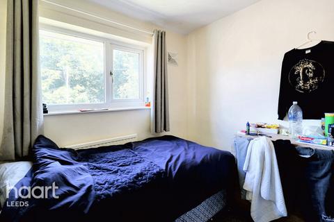 5 Elder Avenue, Wakefield, WF2 9AJ