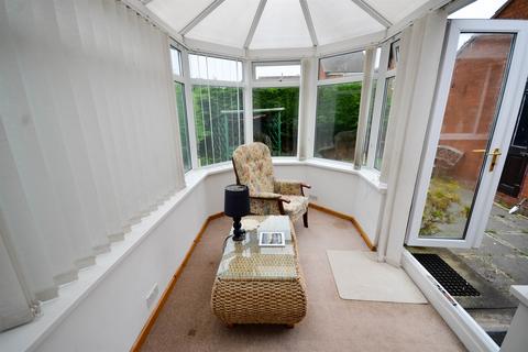 2 bedroom bungalow for sale, Green Hill Walk, South Shields