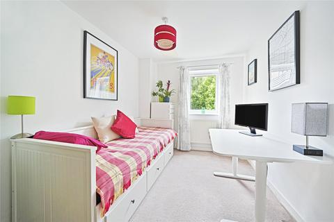 2 bedroom flat for sale, Hawker Place, Walthamstow, London, E17