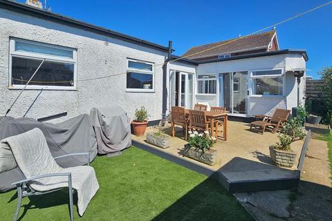 3 bedroom detached bungalow for sale, Sandown Drive, Herne Bay, CT6 8QJ