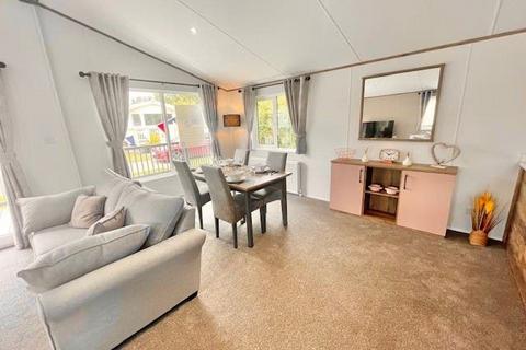 3 bedroom lodge for sale, Broadland Sands Holiday Park