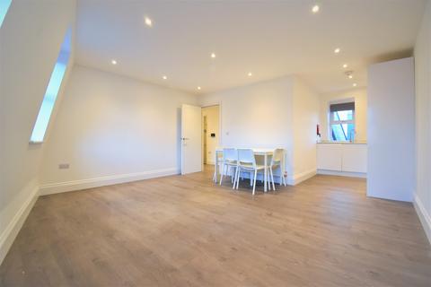 1 bedroom flat to rent, Ballards Lane, London, N12