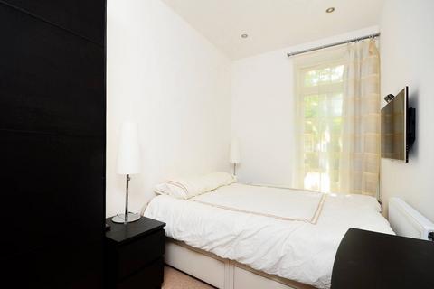 2 bedroom flat to rent, Grays Inn Road, Bloomsbury, London, WC1X