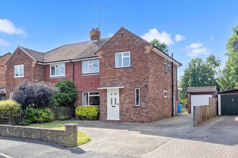 3 bedroom semi-detached house for sale, Woodside Crescent, Horley RH6