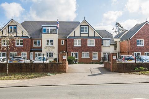 2 bedroom retirement property for sale, Limpsfield Road, Warlingham CR6