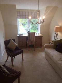 2 bedroom retirement property for sale, Limpsfield Road, Warlingham CR6