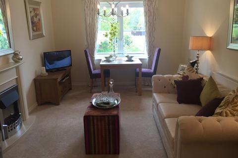 2 bedroom retirement property for sale, Limpsfield Road, Warlingham CR6