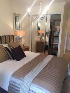 2 bedroom retirement property for sale, Limpsfield Road, Warlingham CR6