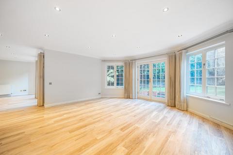 3 bedroom flat for sale, Eton Avenue, Belsize Park