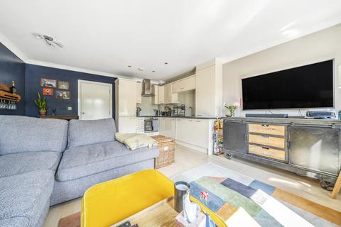 2 bedroom apartment for sale, Wolf Lane, Windsor, Berkshire