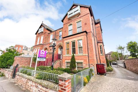 2 bedroom flat to rent, Rectory Road, Manchester M8