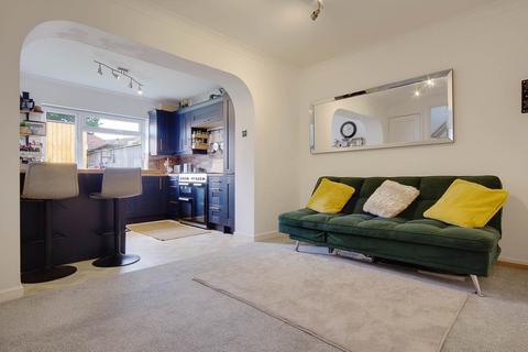 7 Bradpole Road, Bournemouth, BH8 9NX
