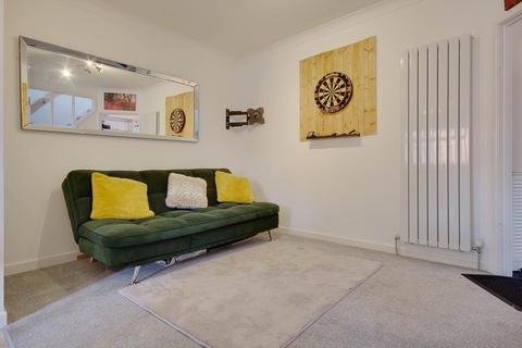 7 Bradpole Road, Bournemouth, BH8 9NX