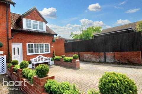 2 bedroom end of terrace house for sale, The Avenue, Liphook