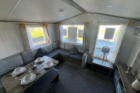 3 bedroom static caravan for sale, Chichester Lakeside Holiday Park